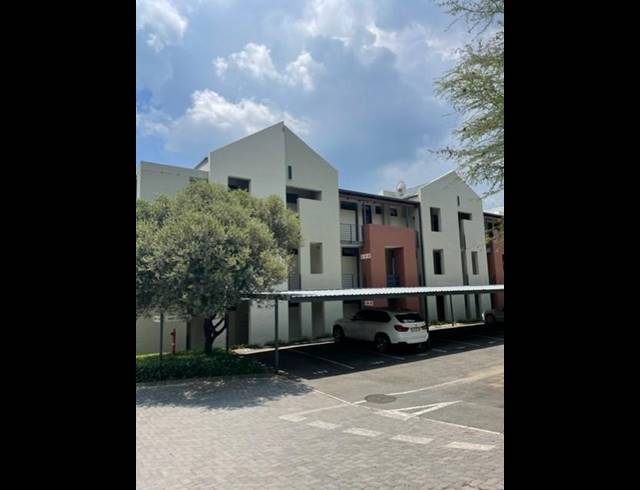 2 BEDROOM APARTMENT FOR SALE IN BRYANSTON